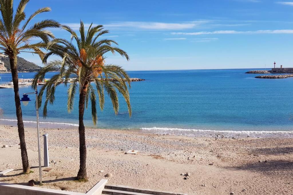 Menton, 2 pièces face à la mer, 2 minutes à pied du centre-ville. Esterno foto